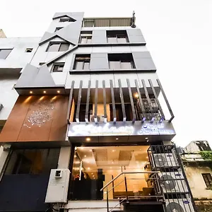 *** Hotel Oyo 60873 Krishna Royal Residency India