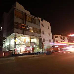 *** Hotel Finch India